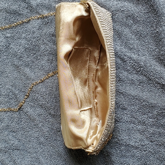 Crystal beaded clutch - Picture 4 of 5